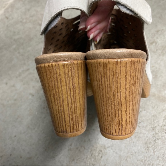 Dansko White Peep-Toe heeled Sandals size 6 - Picture 5 of 8